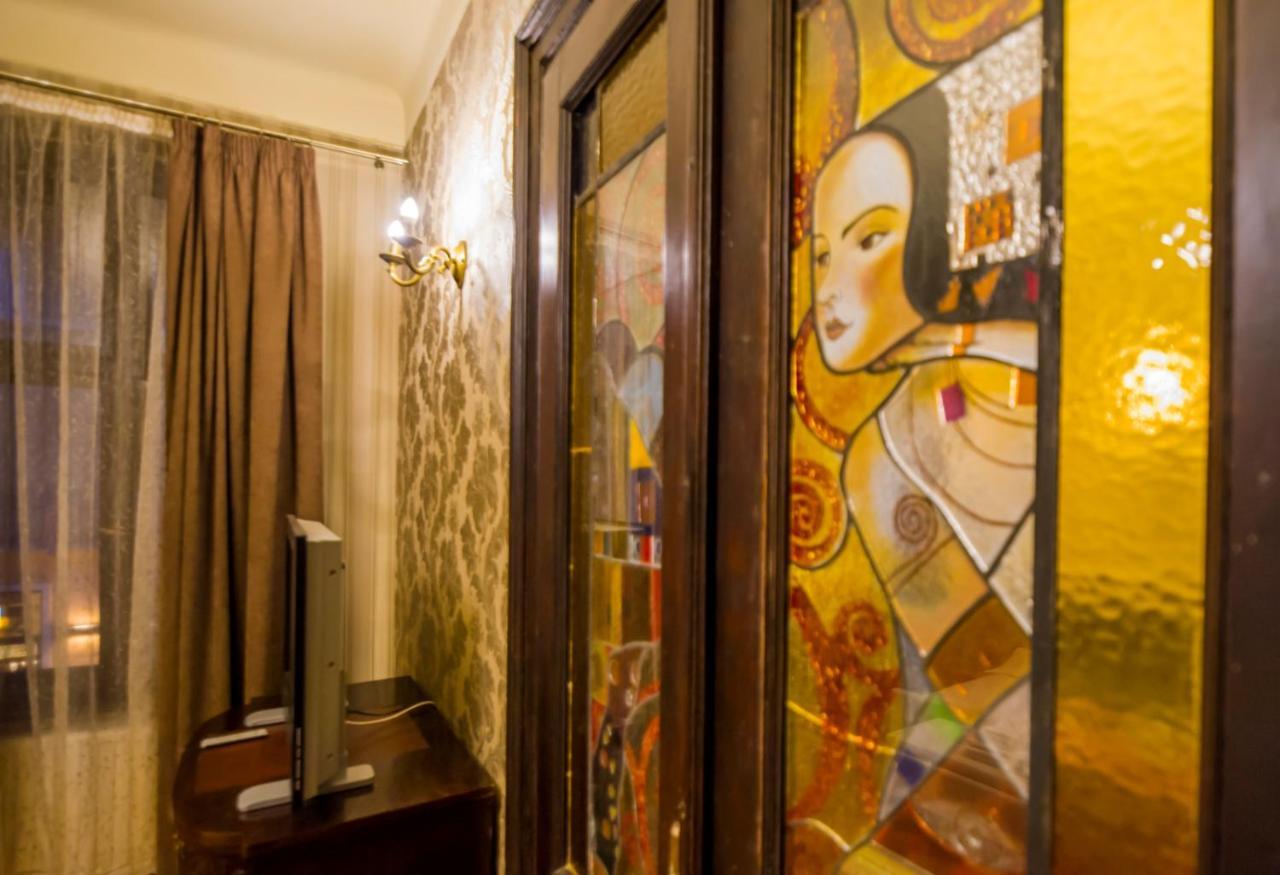 Aristocrat Vintage Apartment Brașov Exterior foto